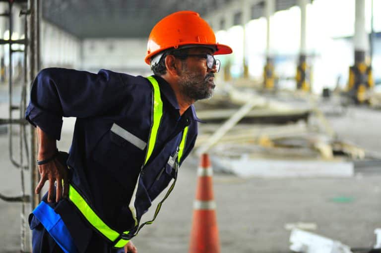 Diagnosis and Treatment Options for Back Injuries at Work